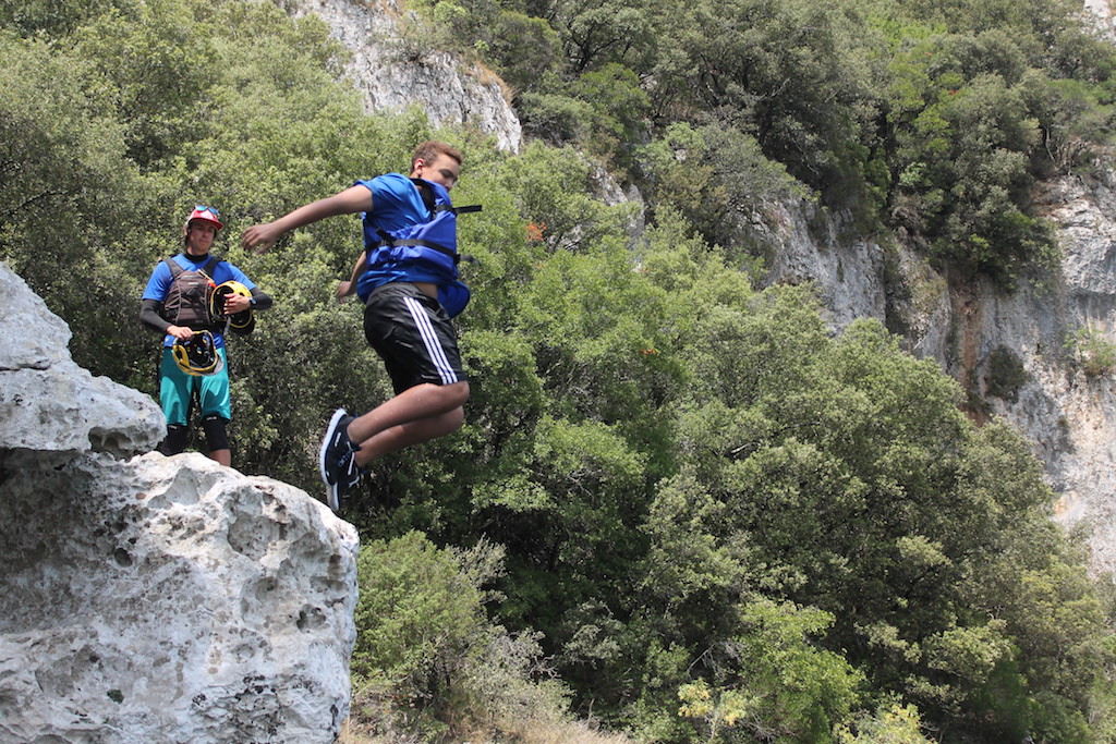 Village Camps International Summer Camp Ard&egrave;che, France 2019-07-26 https://www.villagecamps.com/journals_admin/images/2232-2948-RockJump17 copy.jpg